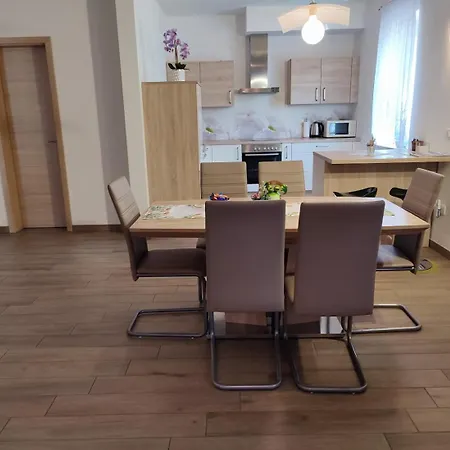 And Wellness Jelovca Lägenhet