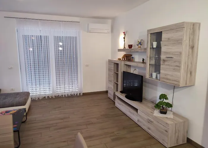 And Wellness Jelovca דירה *